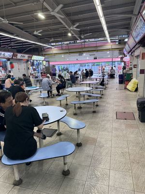 Seating   at Ji Xiang Ru Yi Vegetarian in Central Singapore