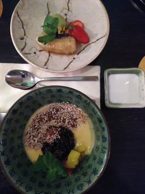 Sticky rice and baked banana with avocado ice at Jasmijn en Ik in Utrecht