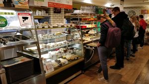 diners queuing to order from the buffet at Jagannath na Kurskoj in Moscow