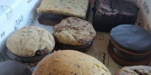 Muffins, alfajores, brownie y más... at La casita de Cari in Punta Del Este
