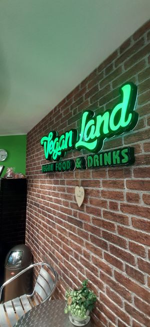  at VeganLand in Ratingen