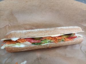 Club Vegan Cheese at Oliver's Sandwich & Salad Bar in Antwerpen