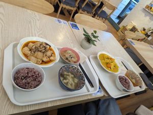  at Qingshu Buyong Deng - 轻蔬不用等 in Shanghai