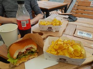 Vegetarian Burger with Chips. Both is vegan. at Gratar Urban - Urban Grill in Brasov