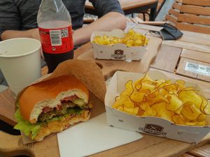 Vegetarian burger with Chips included. Both is vegan. at Gratar Urban - Urban Grill in Brasov