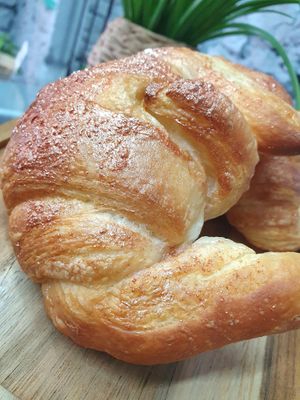 Croissant végan at la Luciole in Lyon