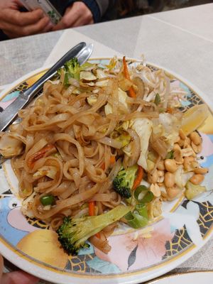 Fried noodles vegan no egg at Tuk Tuk in Copenhagen