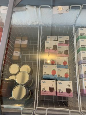 Grab n go freezer with Say Hello ice cream bars and Kula Kitchen #Veganuary at Imposter Cafe and Provisions  in Vancouver