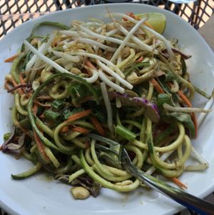 pad Thai at PuraVegan in St Louis
