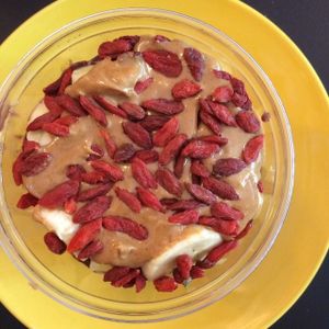 acai bowl with goji, peanut butter, and banana at PuraVegan in St Louis