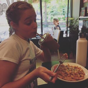 Mac and cheese and Maca smoothie at PuraVegan in St Louis