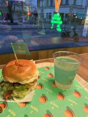 Chilli burger  at Vedang - green burger | P- Berg in Berlin