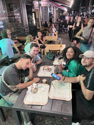   at Vedang - green burger | P- Berg in Berlin