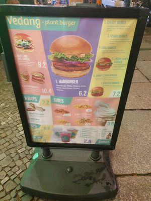  at Vedang - green burger | P- Berg in Berlin