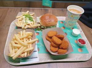  at Vedang - green burger | P- Berg in Berlin