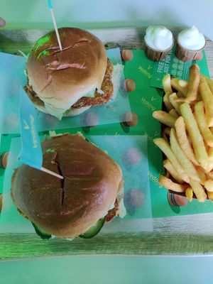  at Vedang - green burger | P- Berg in Berlin