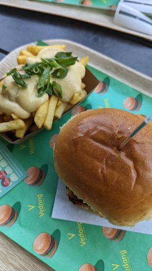  at Vedang - green burger | P- Berg in Berlin