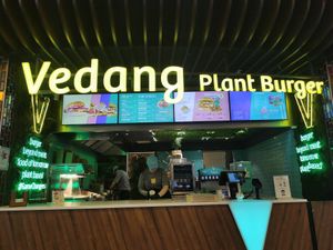  at Vedang - green burger | P- Berg in Berlin