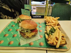  at Vedang - green burger | P- Berg in Berlin