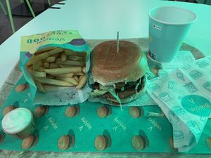   at Vedang - green burger | P- Berg in Berlin