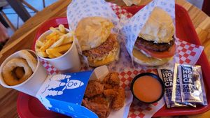 Astro Burger, Bigbag Burger, Onionrings & Nuggets at Stankov - Chapinero in Bogota