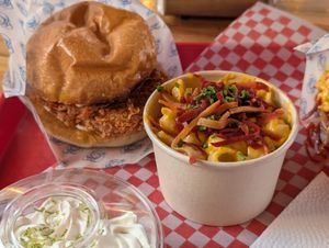 Fried chikin burger with a side of mac n cheese at Stankov - Chapinero in Bogota