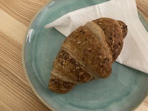 Blueberry croissant 🫐🥐 #Veganuary at Good One Café in Hamburg