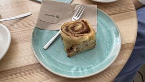 Cinnamon roll   at Good One Café in Hamburg