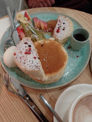  at Good One Café in Hamburg