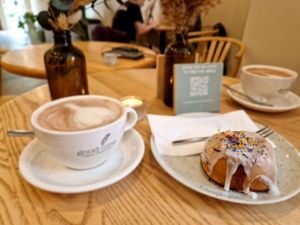 Zimtschnecke at Good One Café in Hamburg