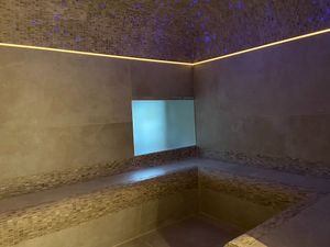 Hammam at Centre Ahimsa in Verrieres-le-buisson