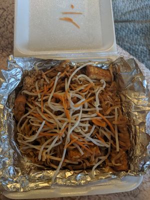 Vegan pad thai to go at Thai Lotus in Reno