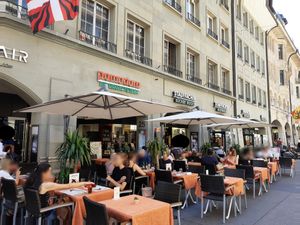 Outdoor seating at Pomodoro in Bern