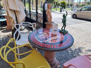 Outdoor area at Romeo Peluso in Pompei