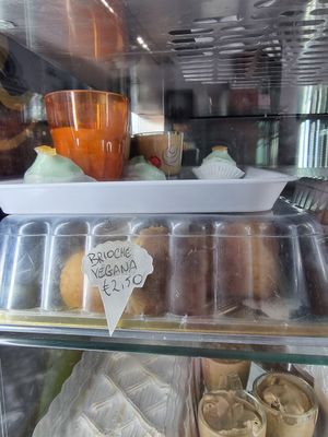 Brioche vegana at Romeo Peluso in Pompei