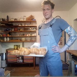 Sogar Croissants gibt es at Schwarzbrot OG in Vienna