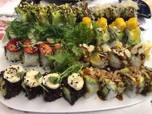 Rolls at Sushi House in Rome