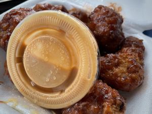 BBQ cauli wings   at Vibez Kitchen in Killeen