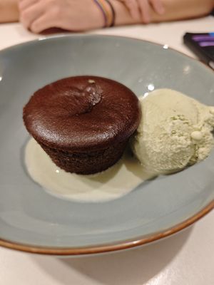 Coulant with pistachio ice cream at Copenhagen in Valencia