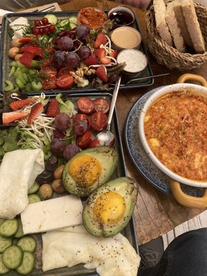 Avocado Dream and Menemen (Veggie) at Dükkan Galata in Istanbul