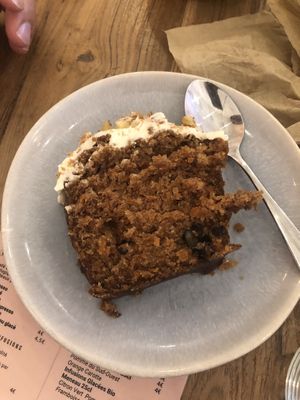 Carrot cake végétarien   at Paulette in Bordeaux