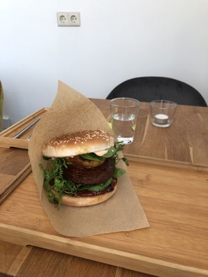 Vegan Aloha Burger  at Muko Vegan in Frankfurt