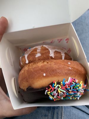 Doughnuts  at Moist ‘N' Glazed in Kiama