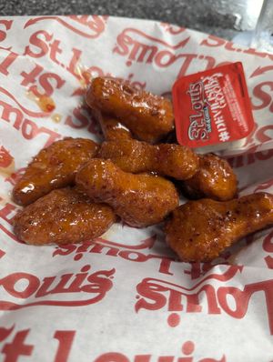 Sweet and Chili 🌶️ at St Louis Bar & Grill in Ottawa