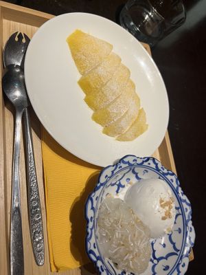 Mango sticky rice dessert  at Chompoo in Tokyo