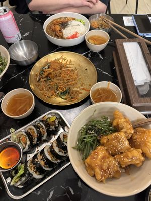   at Mama Bowls in Arnhem