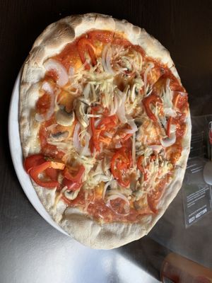 Pizza Vegetaria in vegan  at Pizzeria Riano in Braunschweig