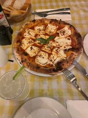 Vegan pizzaa #Veganuary at Casa Sofia in Playa Del Carmen