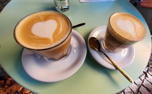 Excellent lattee at Café la Maison in Munich