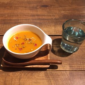 Ginger carrot soup at Vegginy in Kyoto